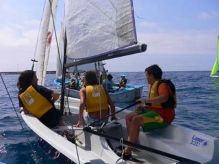  Dinghy sailing courses 